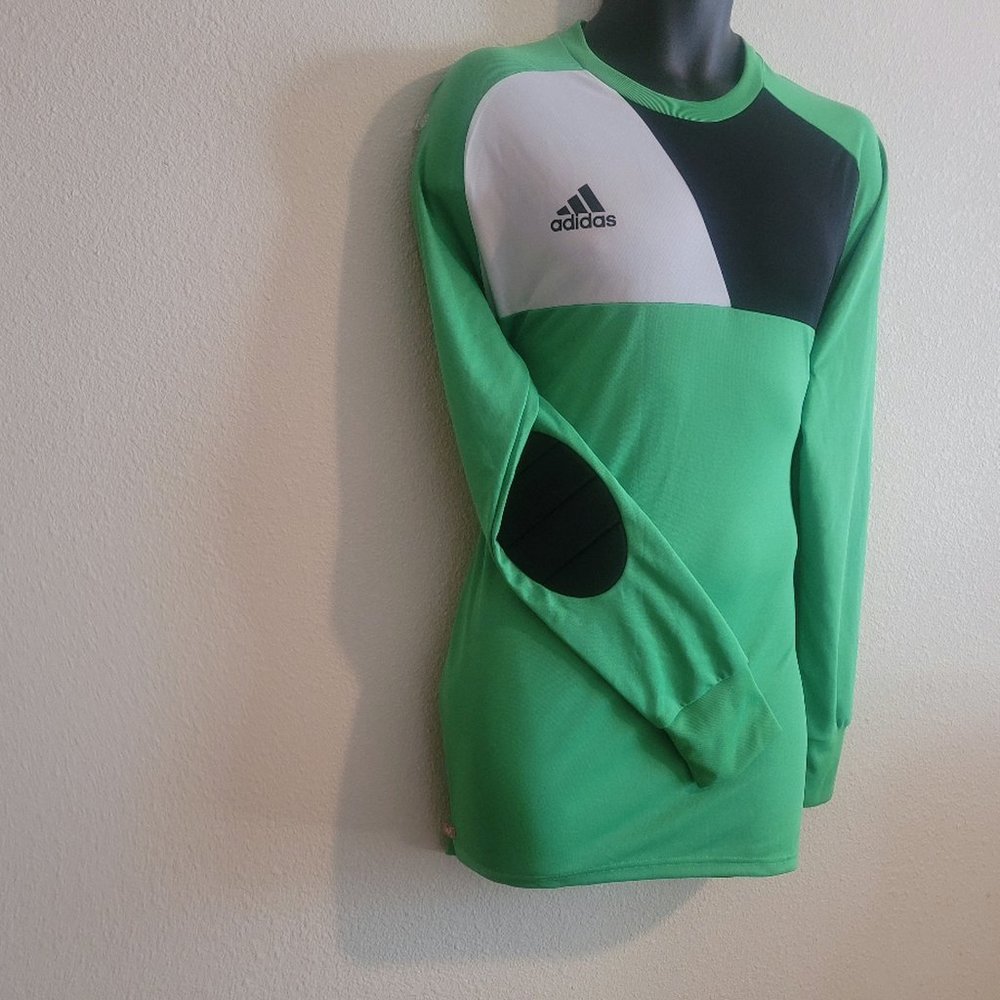 Adidas - Picture 2 of 5